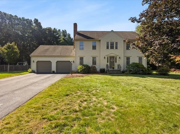 260 Boxwood Ln, Bridgewater, MA 02324