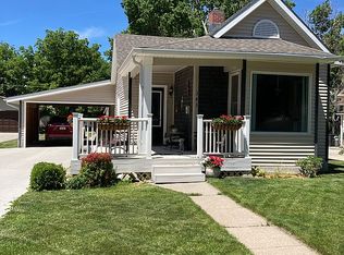 343 King St, Chadron, NE 69337