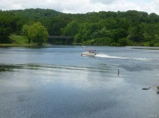 241 Riverside Rd, Sandy Hook, CT 06482