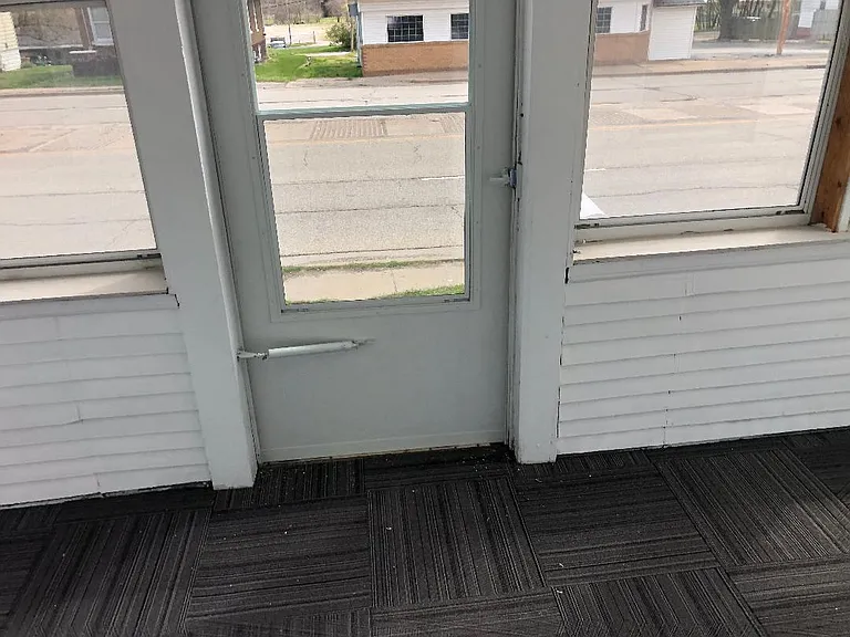 403 McKinley Ave — Photo 32