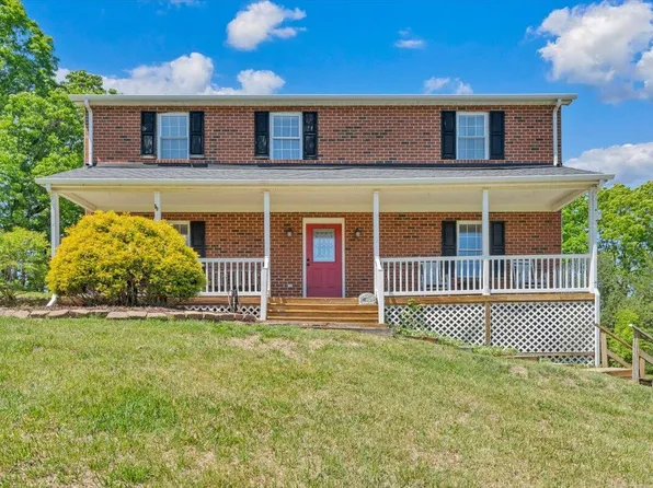 1263 Houston Mines Rd, Troutville, VA 24175