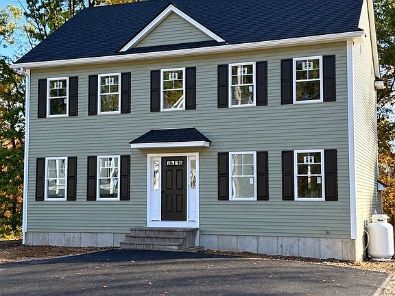 2nd image of 12 Shawsheen Rd