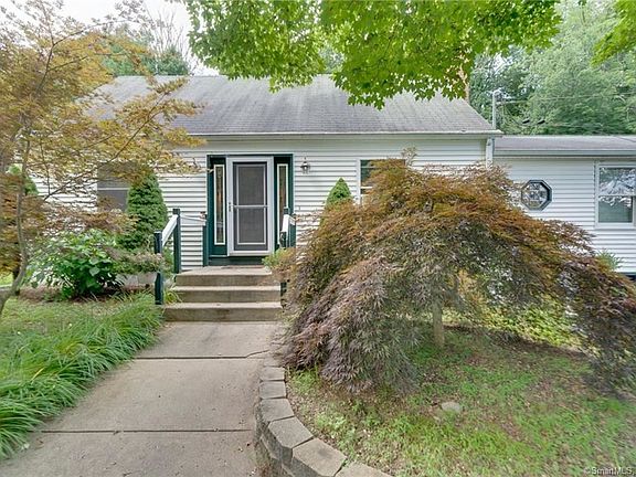 2nd image of 90 Nathan Hale Dr