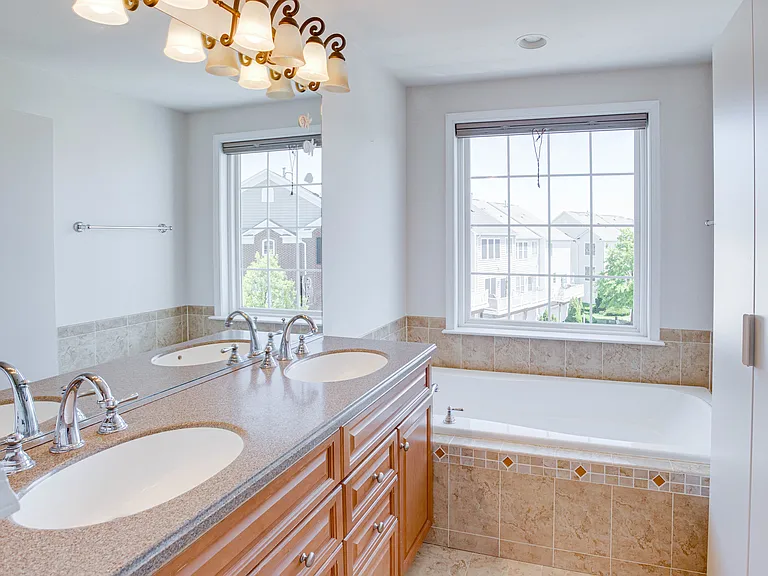 14633 Weeburn Way — Photo 30