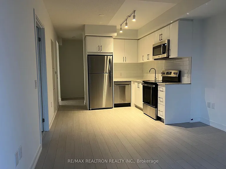 4010 Eglinton Ave W #1012 — Photo 12