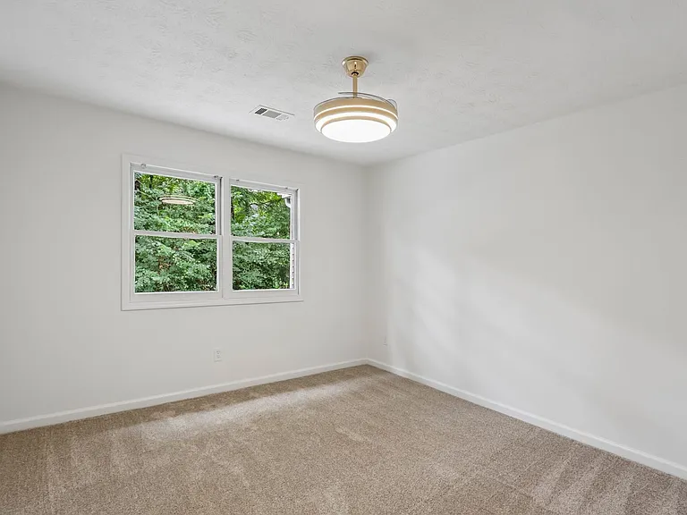 2280 Wellington Cir — Photo 19