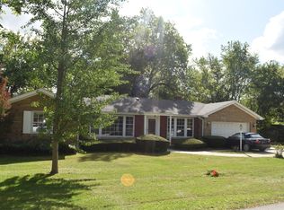 16W575 Red Oak Ave, Bensenville, IL 60106