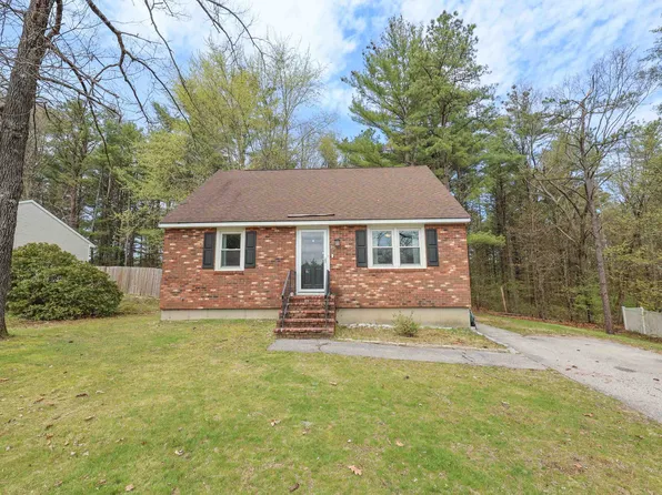 15 Wedgewood Drive, Concord, NH 03301