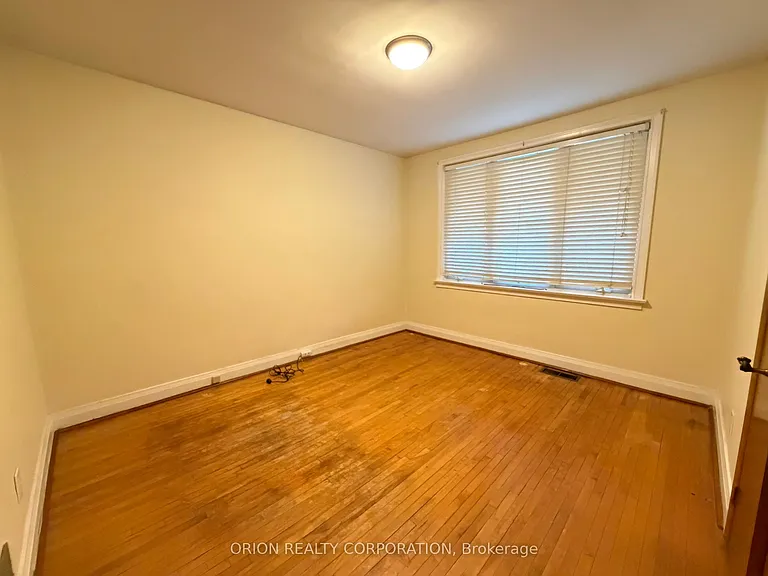 3 Romar Cres — Photo 29