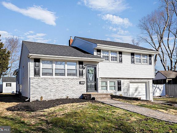2nd image of 72 Pleasant Valley Dr
