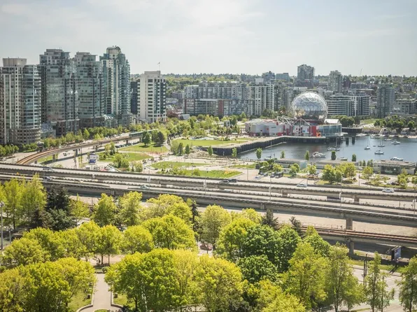 63 Keefer Pl #2208, Vancouver, BC V6B 6N6