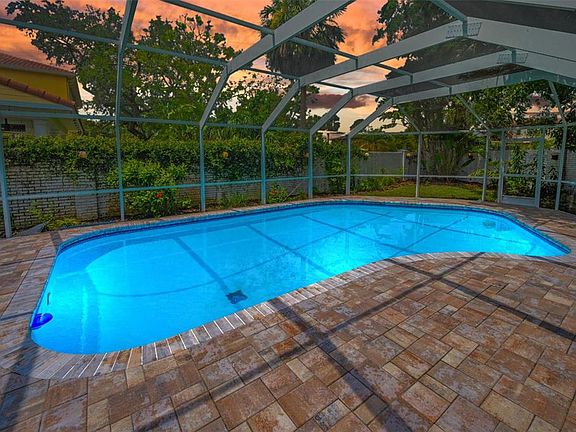 3rd image of 409 S Barbara Ln