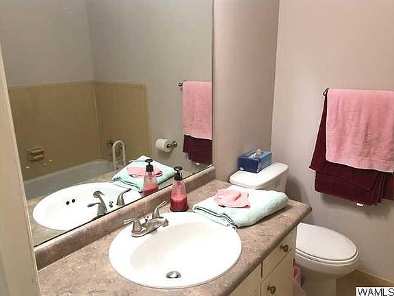 2nd image of 3406 Royal Oak Cir