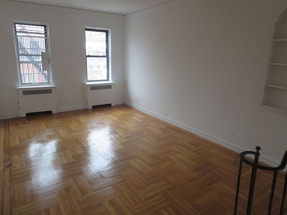 2nd image of 315 W 21st St APT 5F