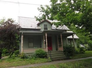 93 Vernon St, Northampton, MA 01060