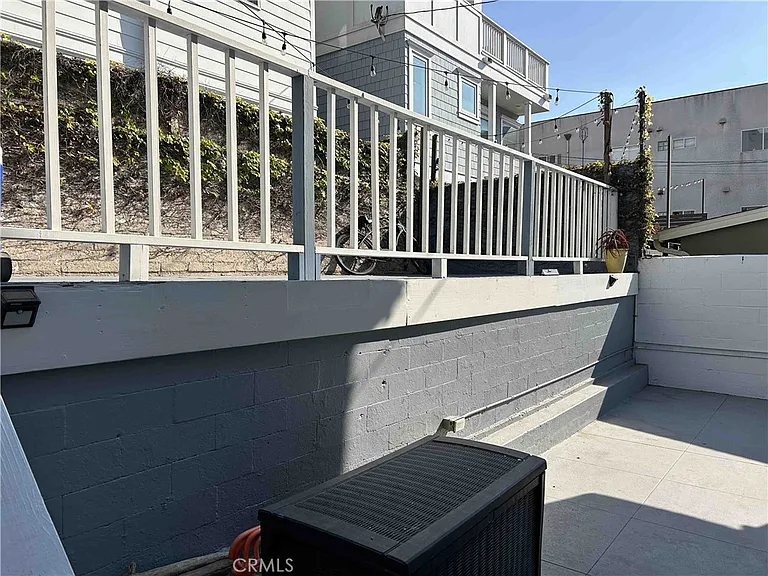 224 Bayview Dr #226 — Photo 7