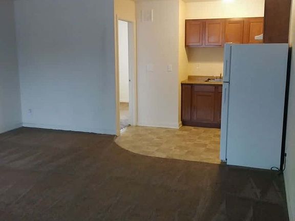 5th image of 6300 N Broadway Ave #1dbdf62cb
