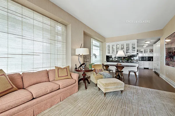 Rented by Engel & Völkers New York City | media 7