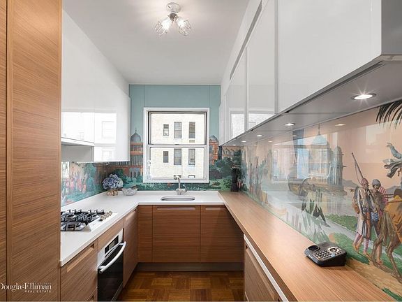 5th image of 923 5th Ave APT 14D