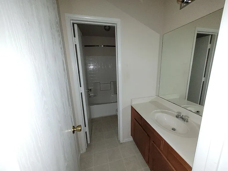 10716 Wild Oak Dr — Photo 9