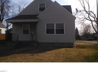 677 Seiberling St, Akron, OH 44306