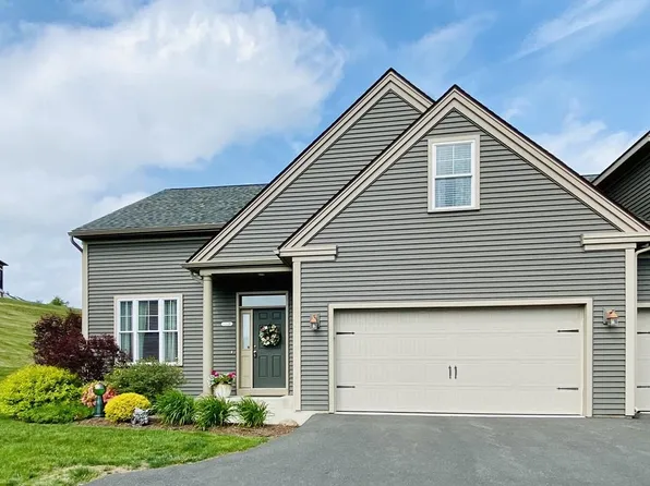 28 Rails End Rd, Southwick, MA 01077