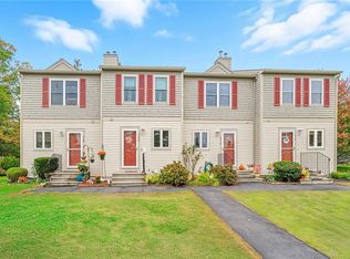 152 Fairway Dr, Coventry, RI 02816