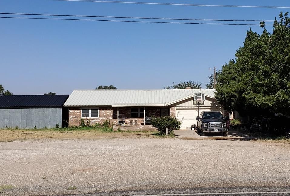 1st image of 918 S Farm Road 3261