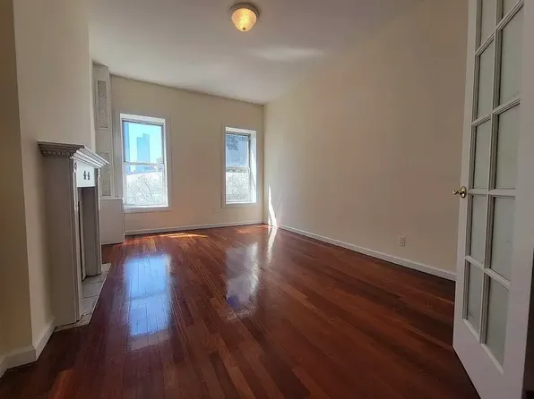 421 W 43rd St #5O, New York, NY 10036