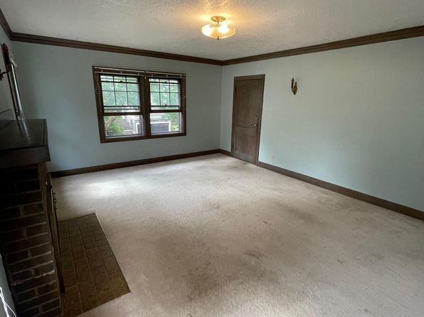 1223 NE Schuyler St APT 3