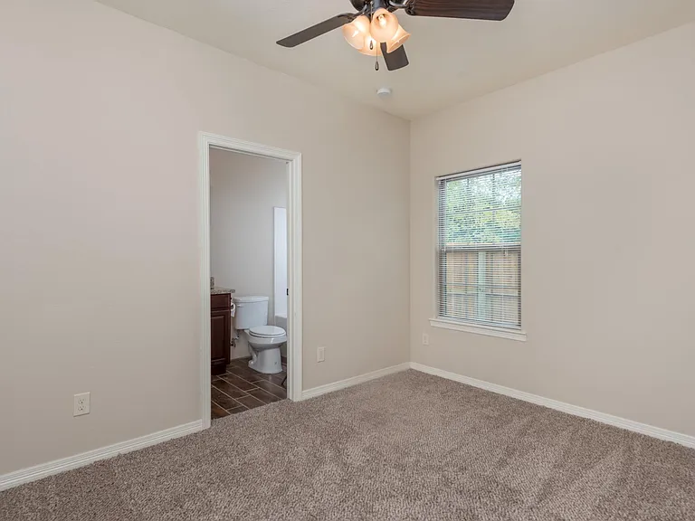 303 Ash St — Photo 8