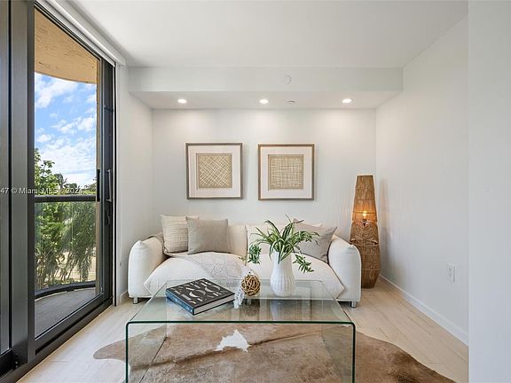 5th image of 2575 S Bayshore Dr APT 5A