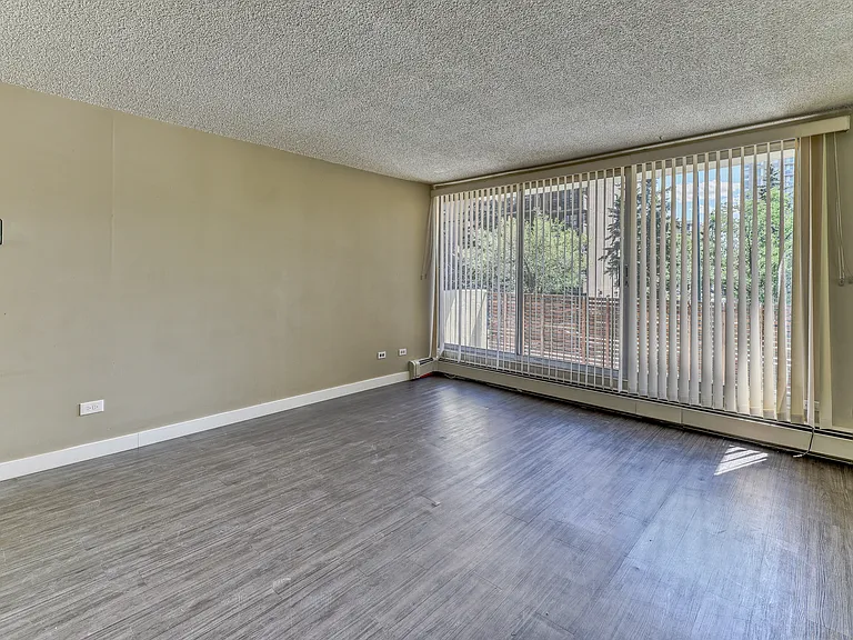 738 14th Ave SW #4C — Photo 6