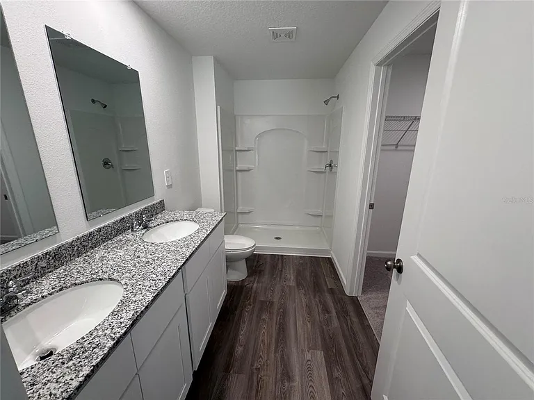 9131 Swiss Rd — Photo 12