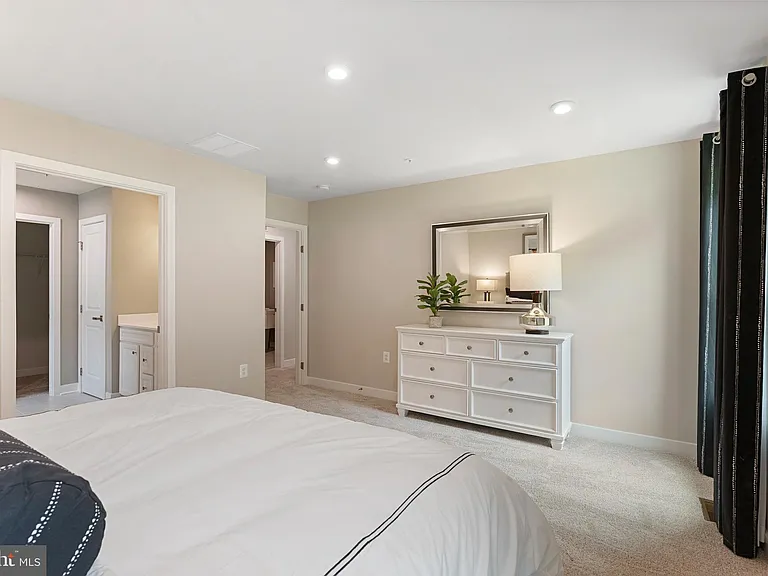 4771 Naples Ave — Photo 16