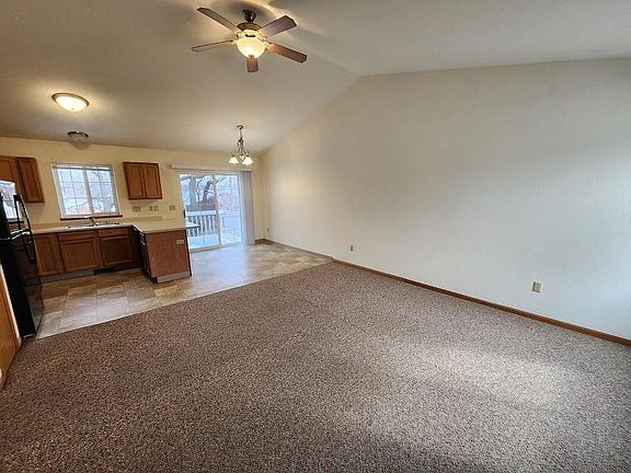 2nd image of 4446 Tanglewood Dr