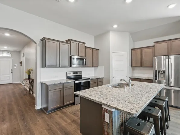 191 Lakeview Cir, Pilot Pt, TX 76258