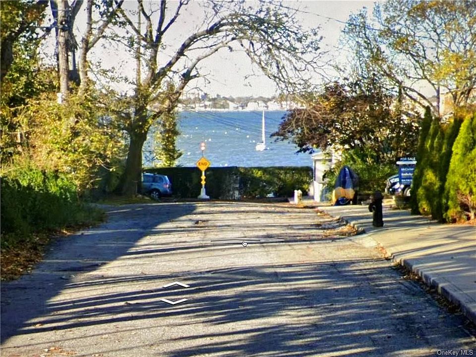 2nd image of 115 Rochelle St
