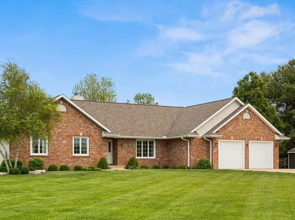 448 Grebner Rd, Metamora, IL 61548