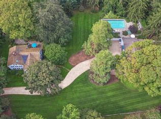 43 Red Coat Rd, Westport, CT 06880