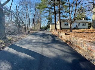 440 Fishpond Rd, Glassboro, NJ 08028