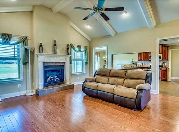 4th image of 1520 Bon Terre Blvd