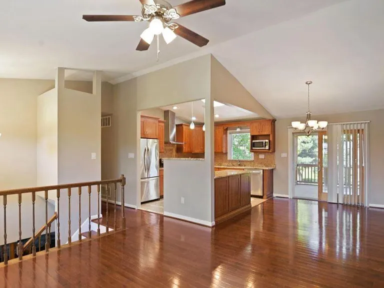 9978 Old Annapolis Rd — Photo 6