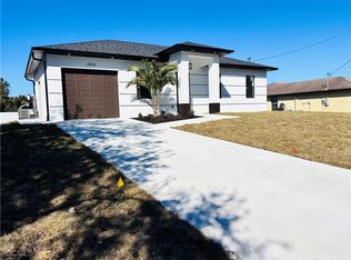 3010 45th St SW, Lehigh Acres, FL 33976