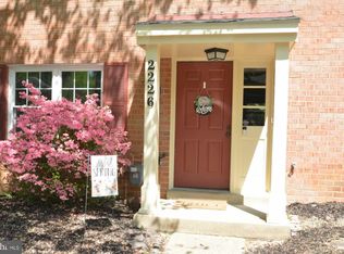 2226 Gunsmith Sq, Reston, VA 20191