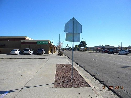 2nd image of 214 W Western Ave