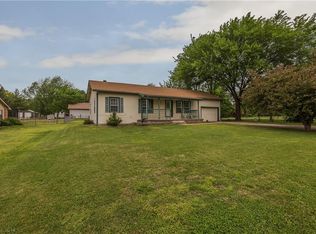 101 Western Heights Cir, Centerton, AR 72719
