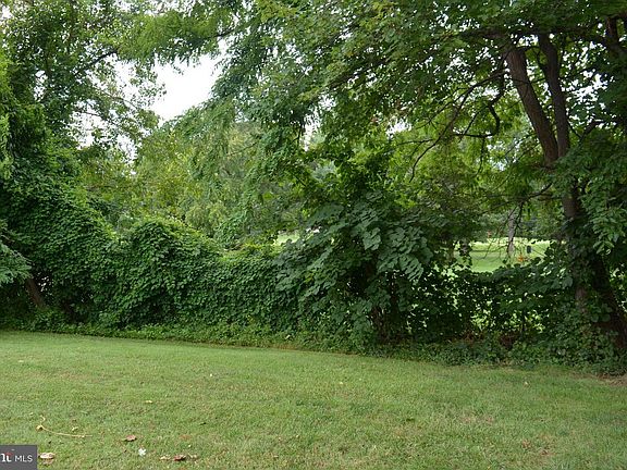 3rd image of 2775 Sikes Ct