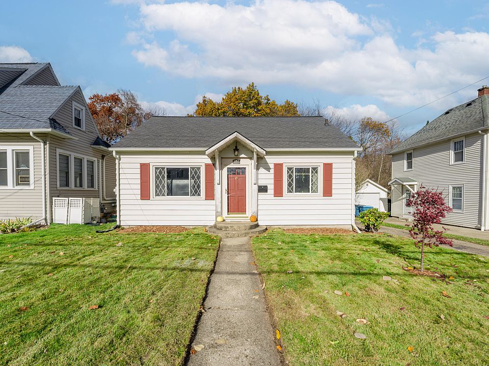 1st image of 624 Parker Ave