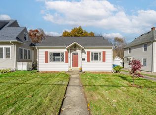 624 Parker Ave, Kalamazoo, MI 49008